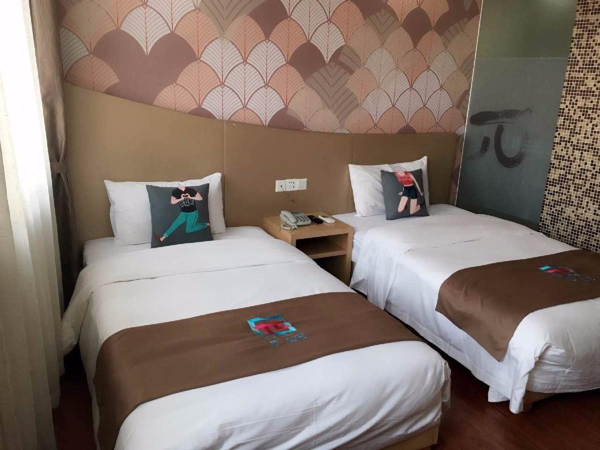 Pai Hotel Yuxi Tonghai Exteriér fotografie